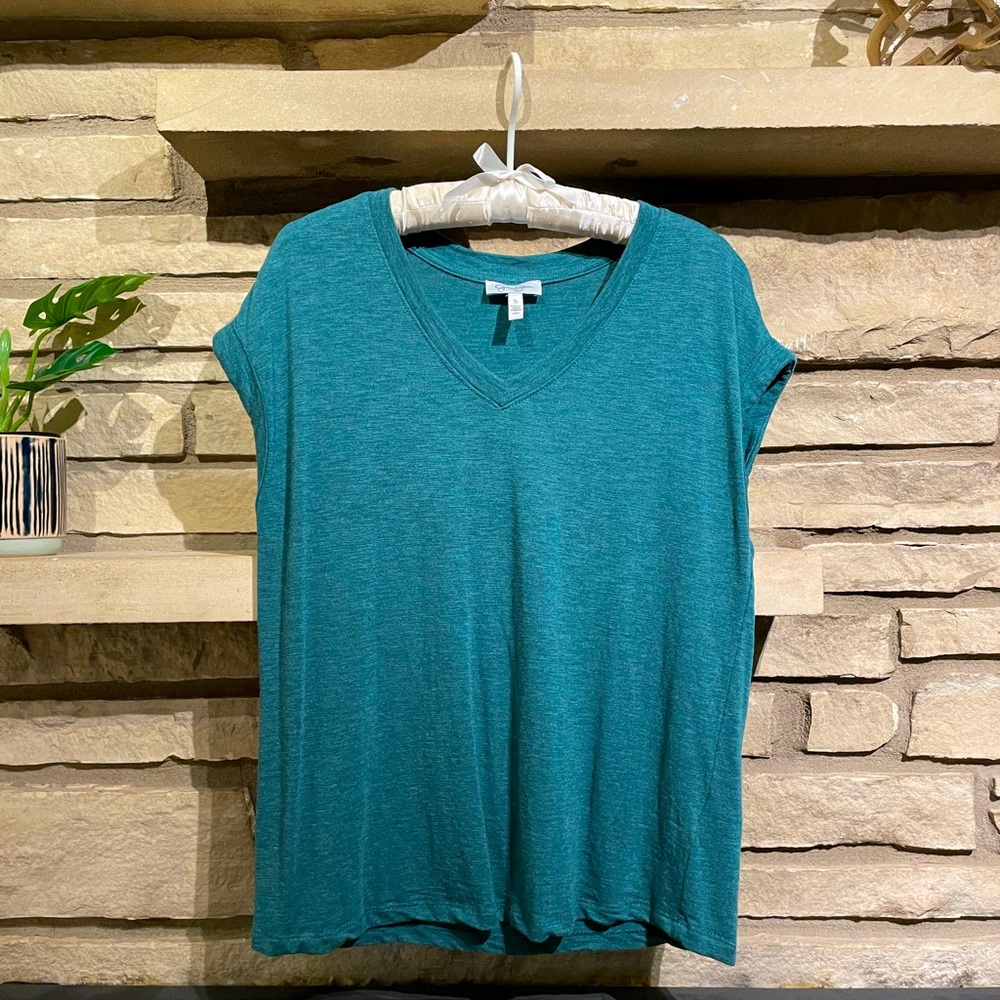 Size Small Worn once beautiful Jessica Simeon women’s blouse